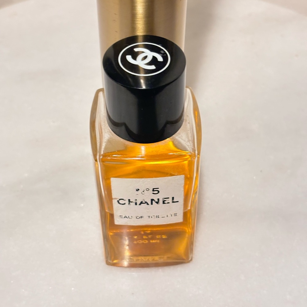 Chanel - Picture 2 of 3
